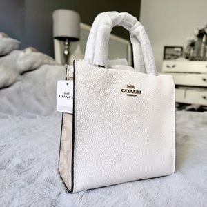COACH mini cally crossbody - signature colourblock